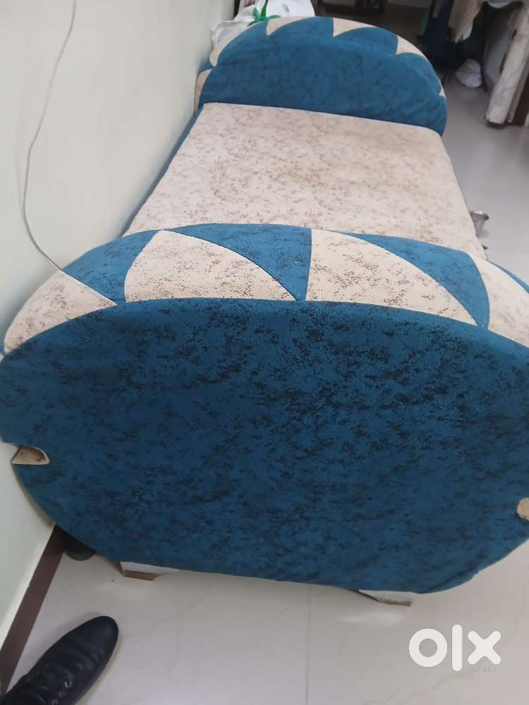 Cushion Deevan