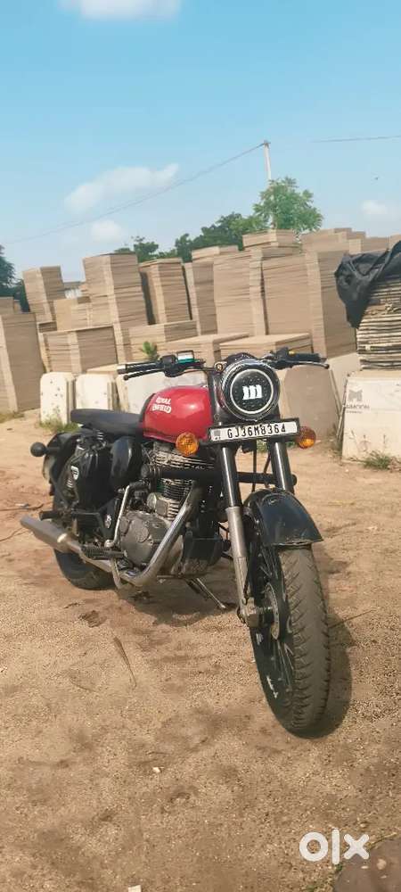 Bullet classic 350 red color dual disk megwheel second owner