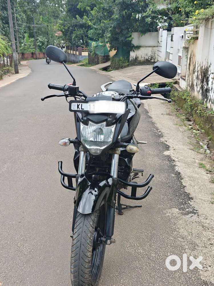 Yamaha Fz v2