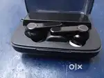 Ear buds new condition