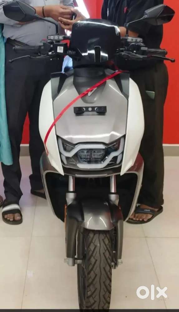 Hero vida scratch less bike for sale