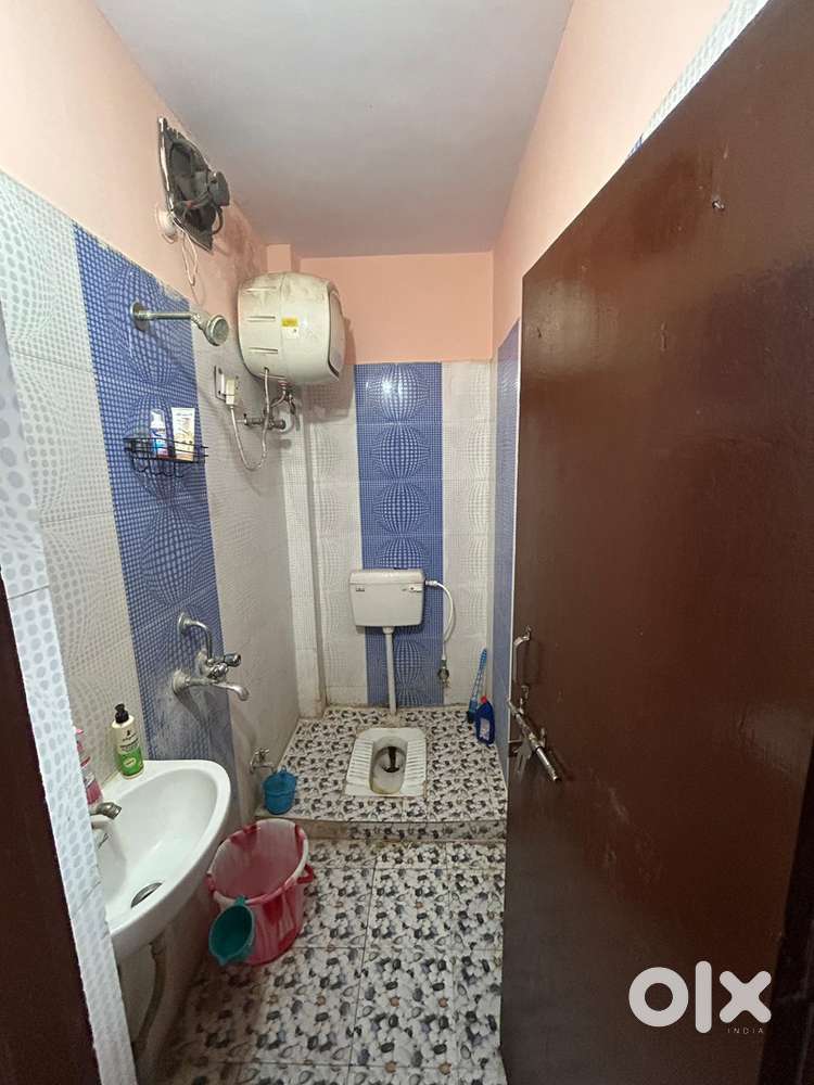 Only for girls , one room for sharing