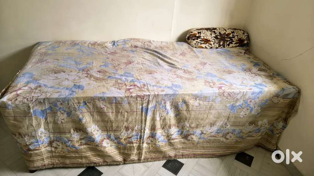 Single metal bed (heavy metal bed) available