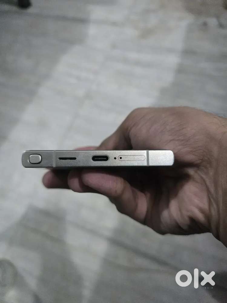 Samsung galaxy s24 ultra 12 256 INDIAN 14 months with Bill Box Cable.