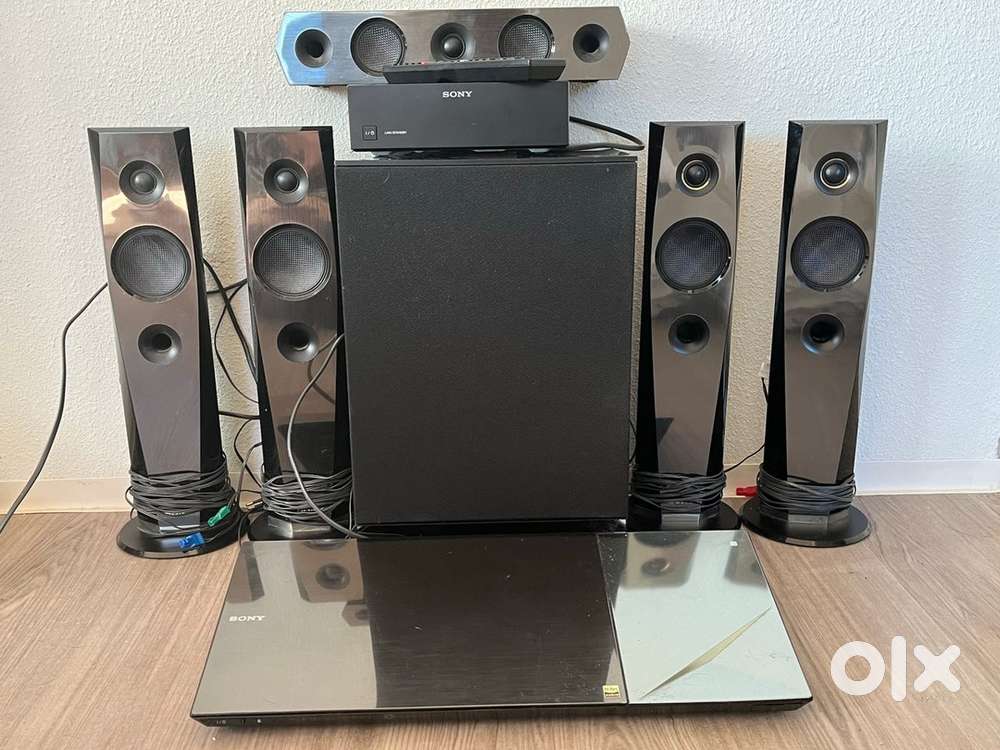 Sony Blueray home theater BDVN7200W (tower speakers)