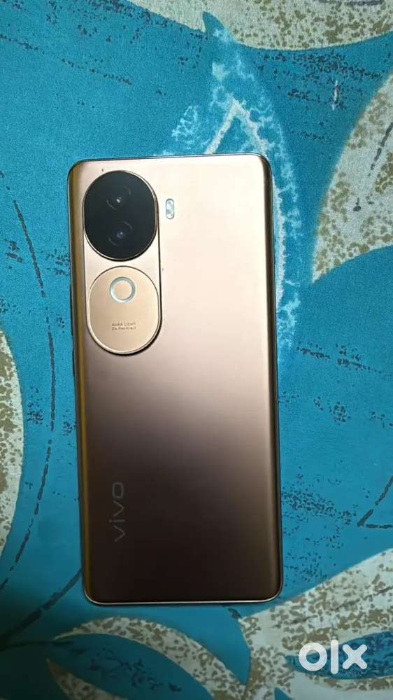 Vivo v40e selling