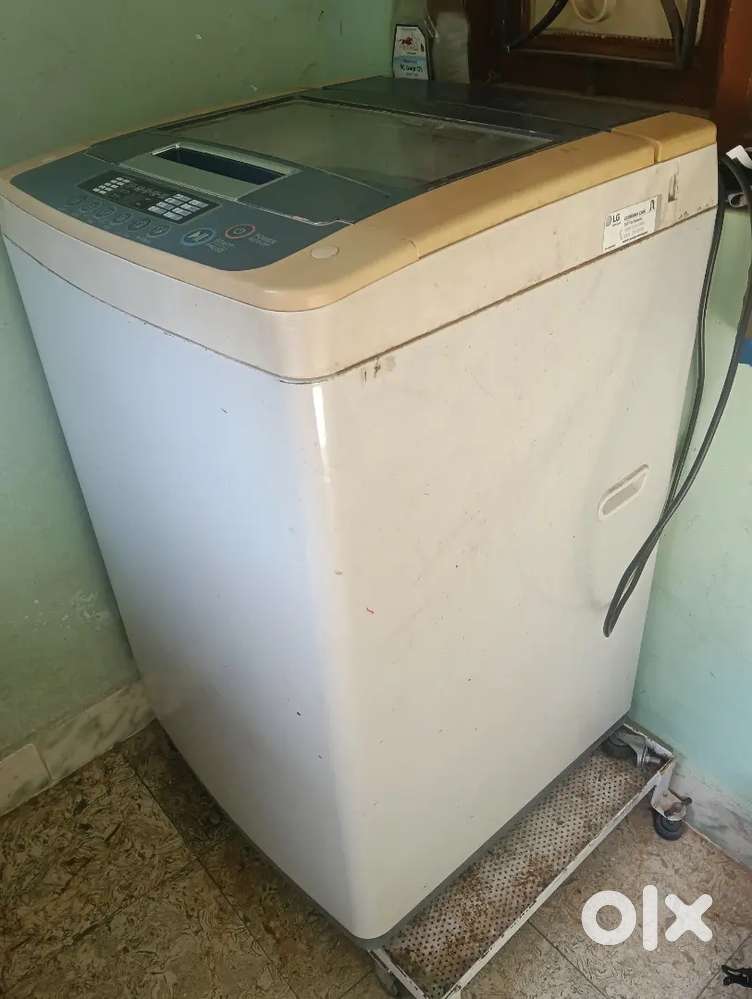 LG washing machine -5 years old 2020 model
