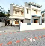 NEWLY 4 BED ROOMS HOUSE IN ALUVA U.C COLLEGE NEAR MARIYAPADY