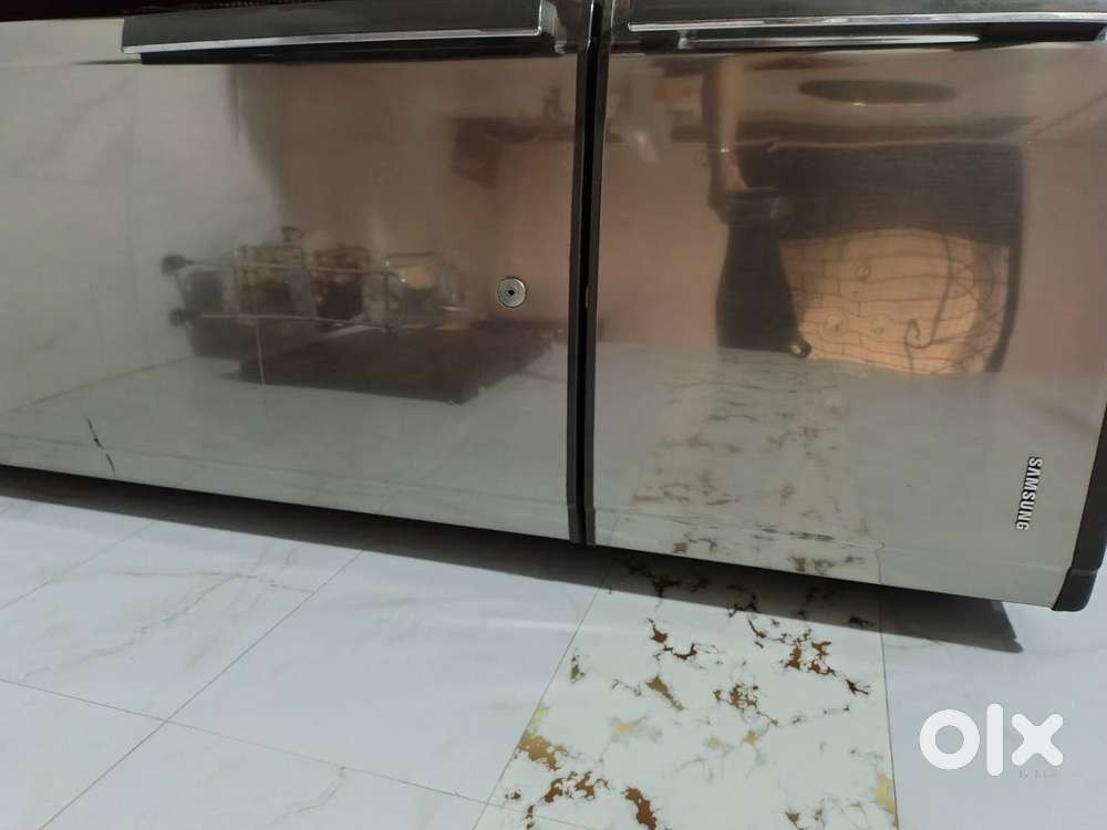 Samsung Double Door Fridge 300L