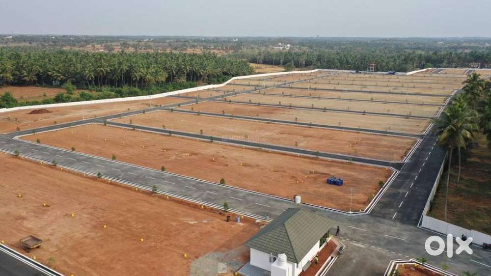 LUXURIOUS PLOTS AT PRIME LOCATION