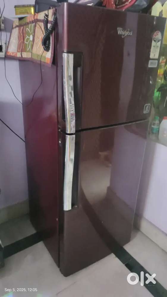 Whirlpool double door fridge