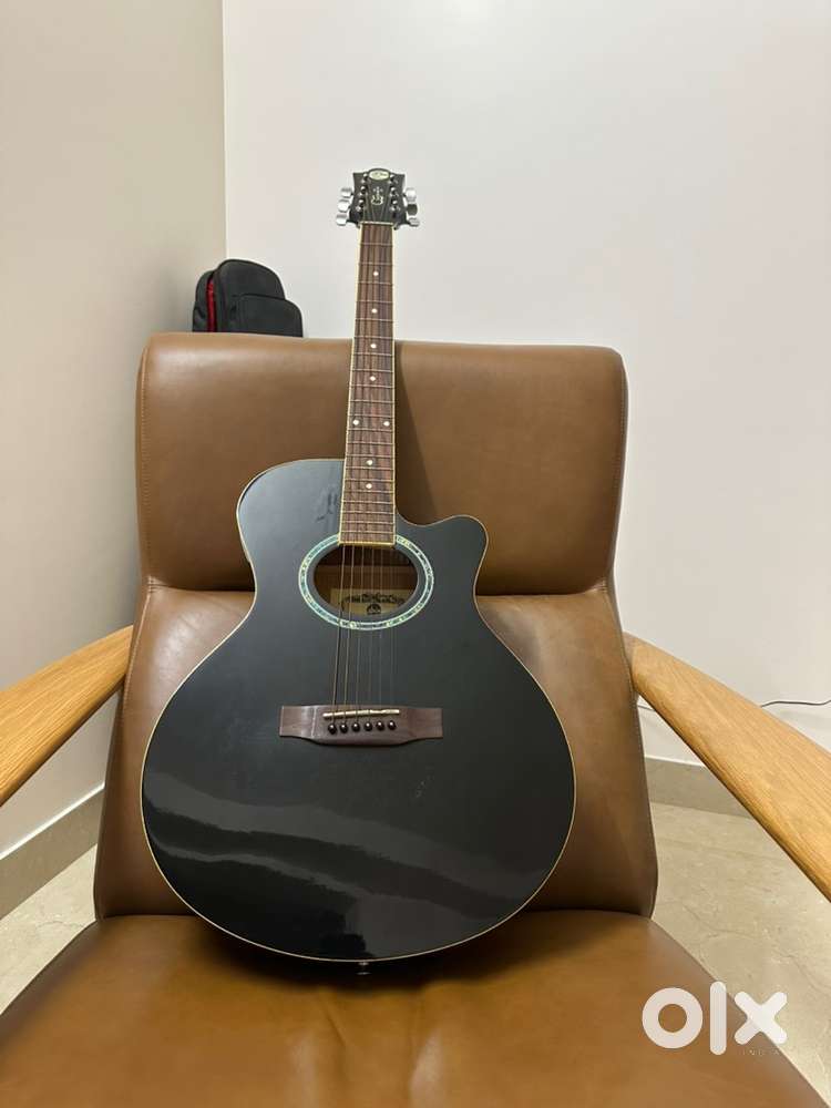 GB&A Black Acoustic Guitar- Great condition, Perfect for Beginners