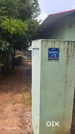 Small house near St thomas School 150 meters from bus stop