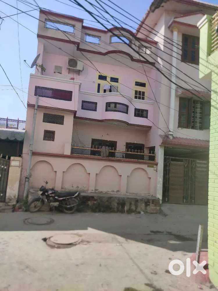 8 BHK house for sale