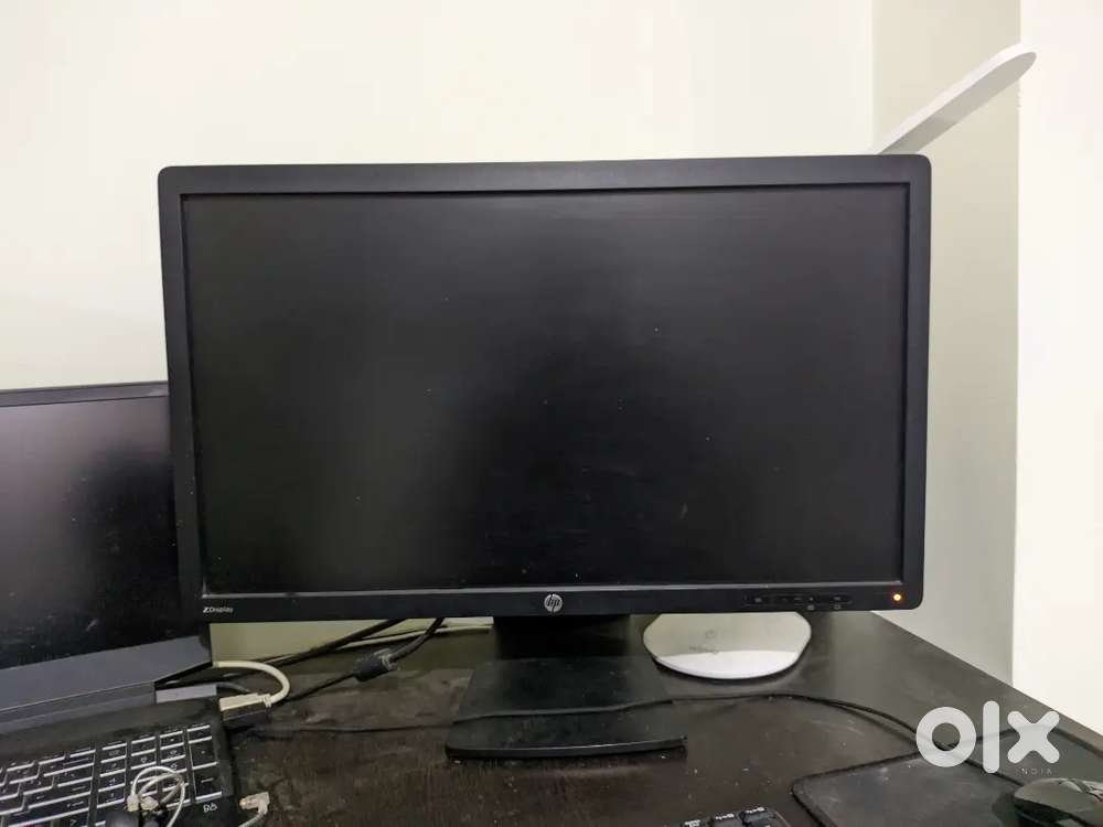 HP Z23i Monitor - Highly Color Accurate