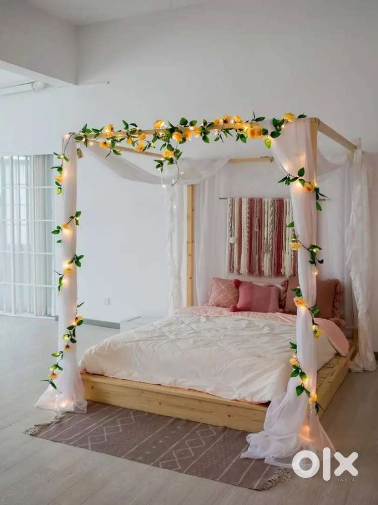 Need Female roomate rent free