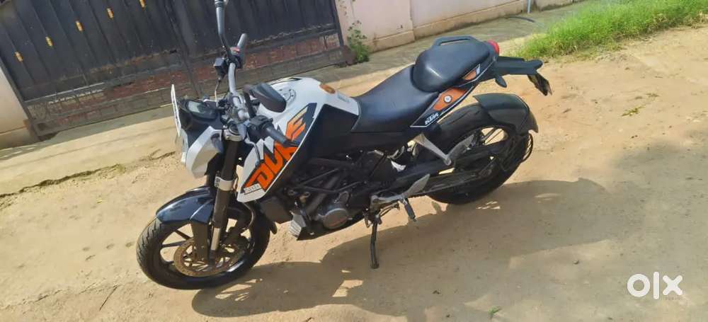KTM Duke 200 April 2016 for sale