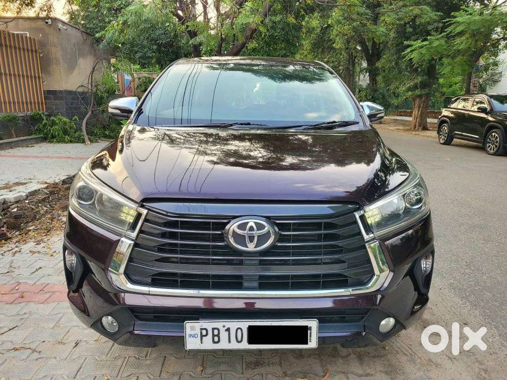 Toyota Innova Crysta 2.8 ZX AT 7 Seater, 2016, Diesel