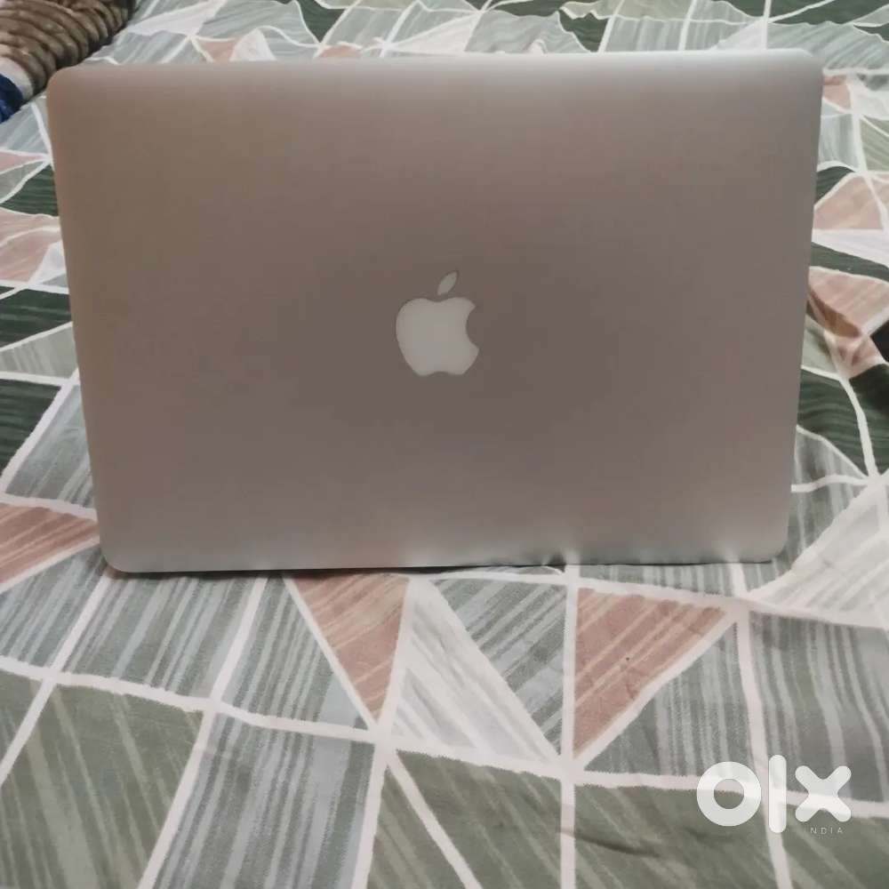 Apple Macbook Air