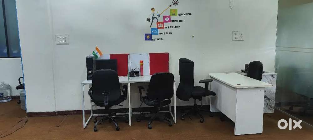 Office chair 4  and 4 workstation computers i3 and dualcore