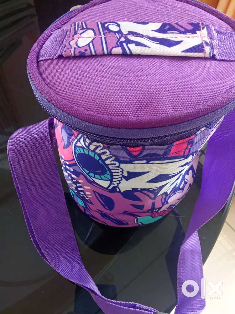 Lunch bag.