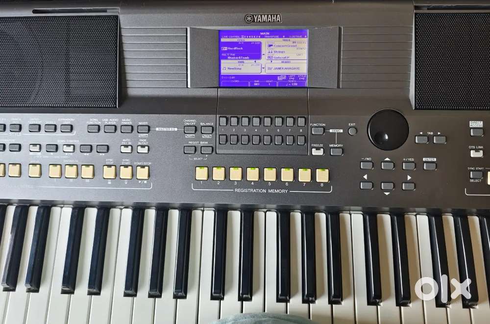 Yamaha psr s670 keyboard