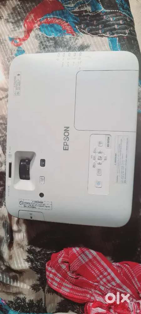 Epson Eb-1945w 5000 luminesh
