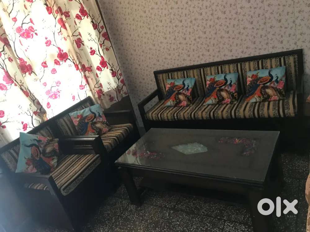 Sofa set 5 seater with storage and beautiful table pure teak wood