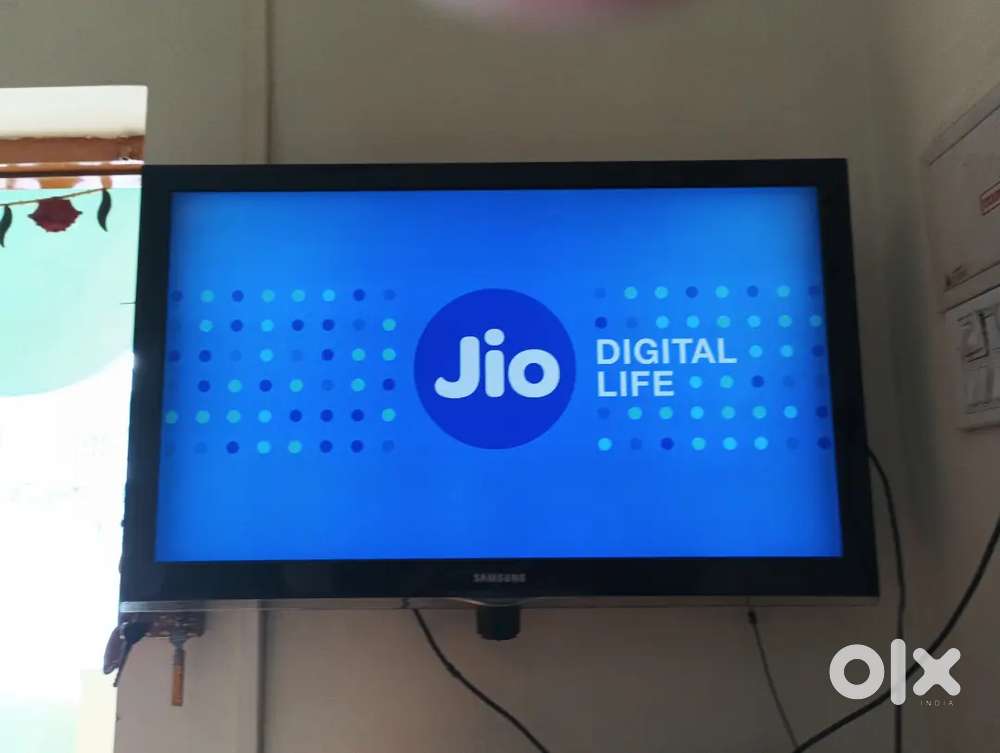 SAMSUNG 43 INCH TV GOOD CONDITION SUPPORTED BY OTT
