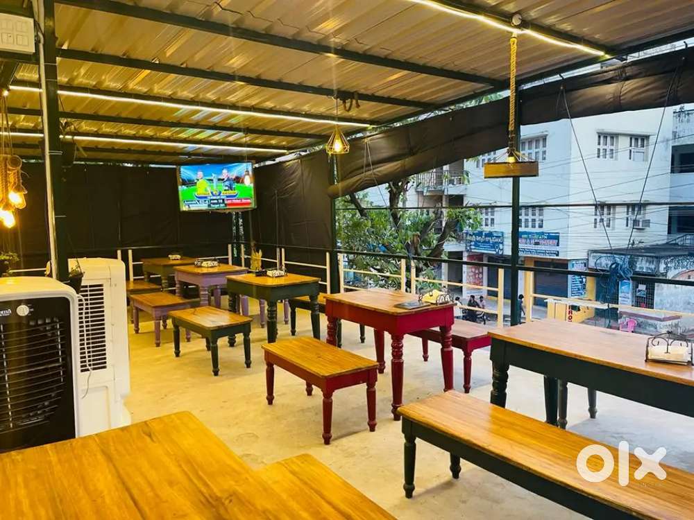 Resturant tables for sale (slightly Negotiable) material: Teak wood
