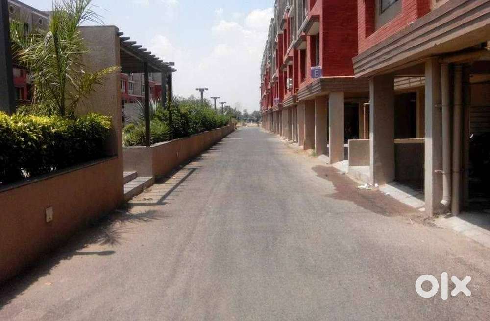 No Brokerage - Rent 2BHK Semi Furnished Sharing Flat for Girls