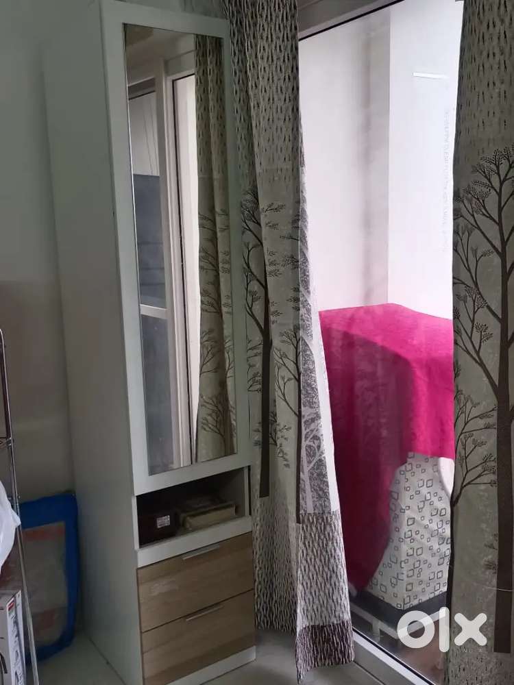 Dressing come storage almera