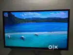 TOSHIBA 32 INCH SMART TV WITH 4K Picture