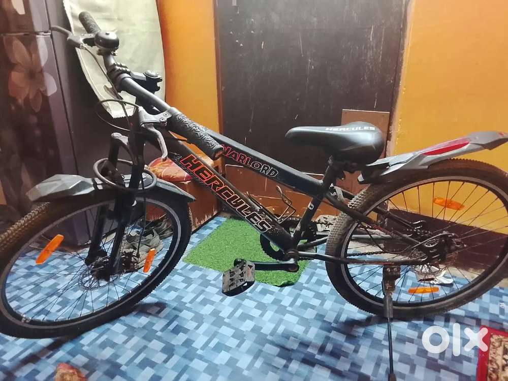 Hercules cycle in Black colour