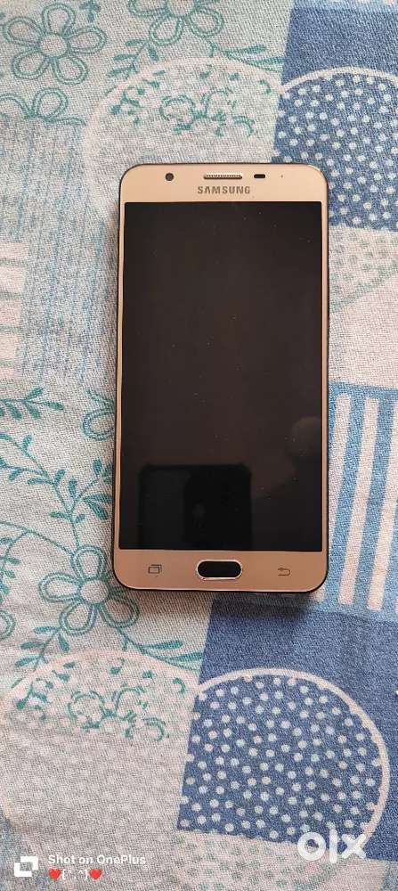 Samsung Galaxy j7 prime