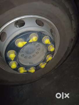 Tyre fitter for Bus & Truck