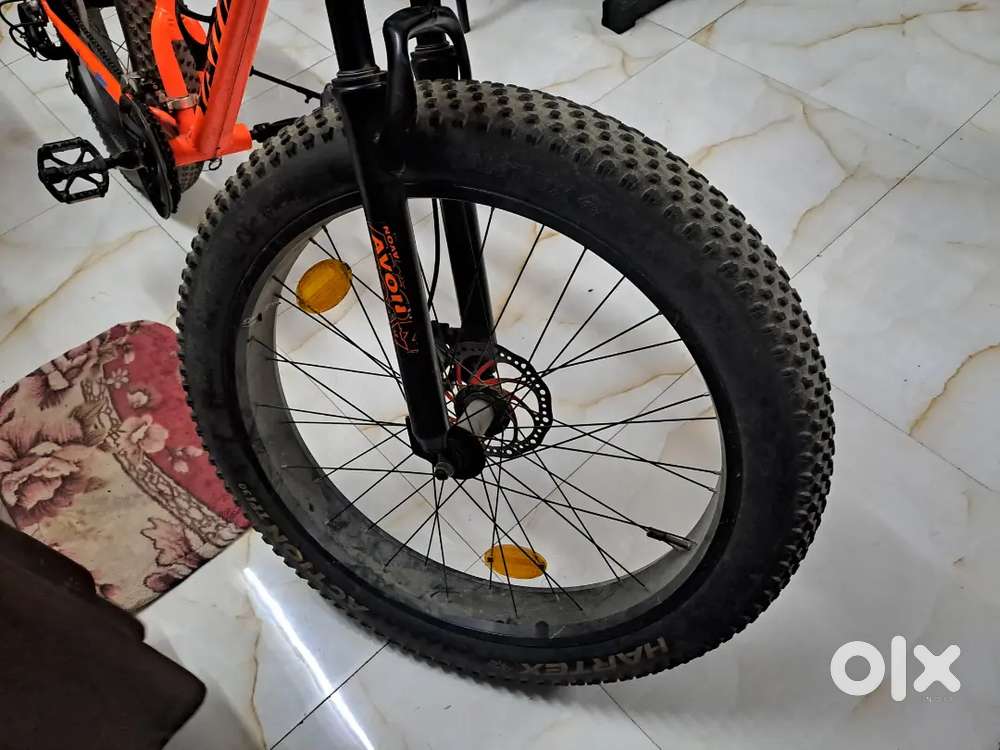 AVON YAMA Fatbike,Barely used,Full SHIMANO Gears, Both Disc brakes