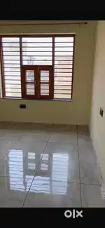 2 bhk best house , sec 33, nearby sec 14, only serious person call