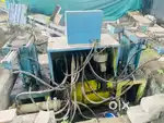 Interlocking bricks machine