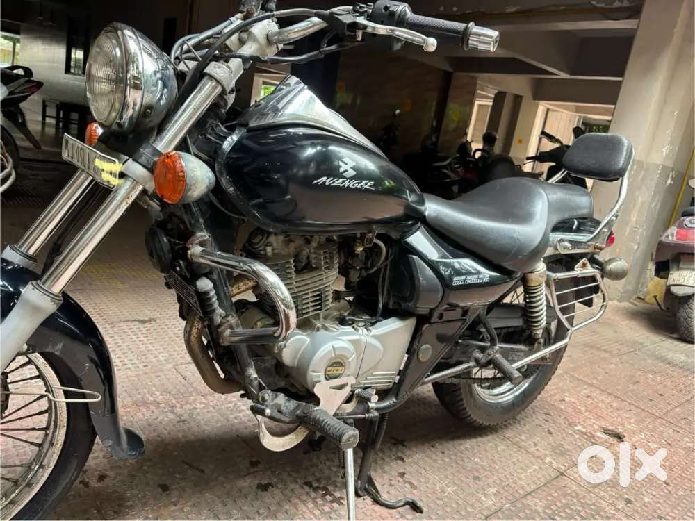 Bajaj Avenger (2013)