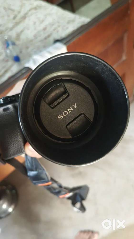 Sony E mount 50mm 1.8 prime lens crop body