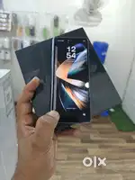 Samsung fold 4 12/512gb