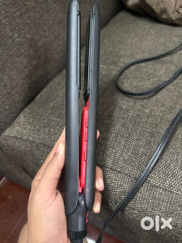 Revlon hair strighner