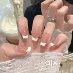 Looking for Nail artist for nail studio