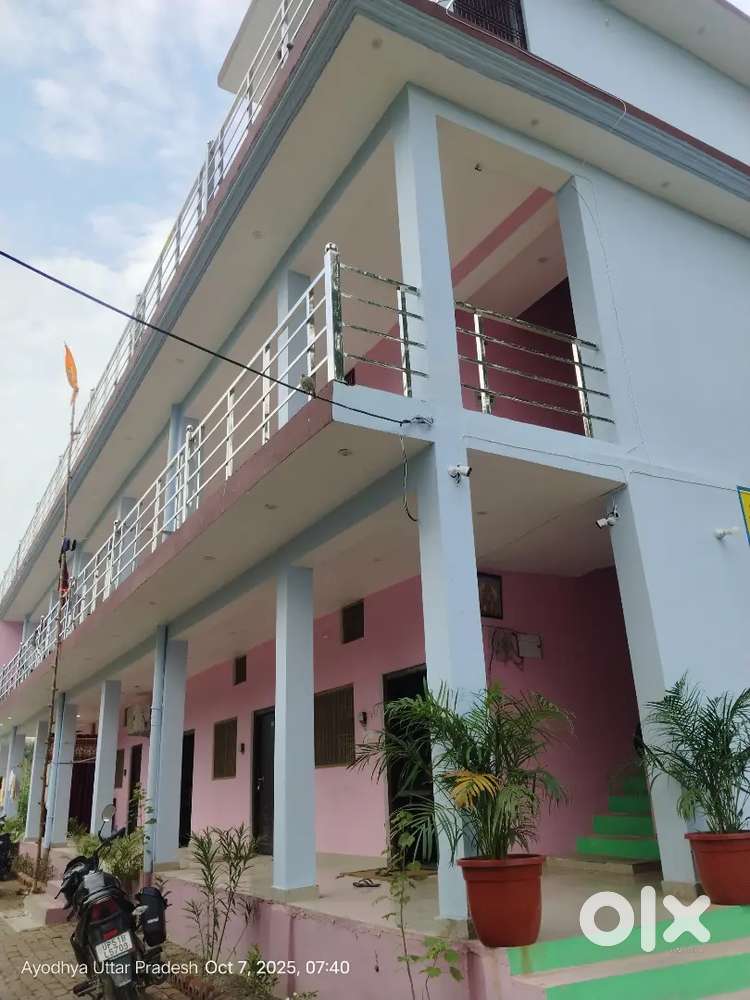 Rooms on chudamadi chauraha