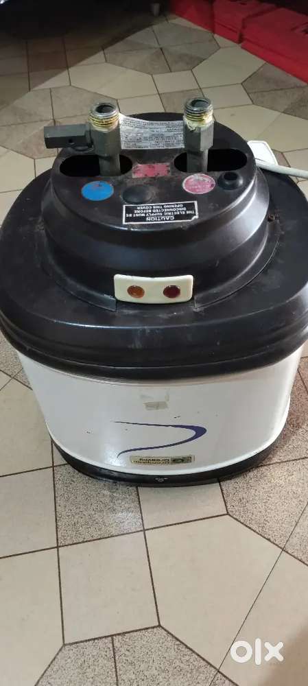 Geyser - CROMPTON GREAVES 5 Litre.