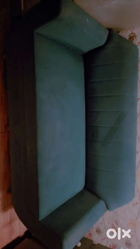 Selling second hand sofa