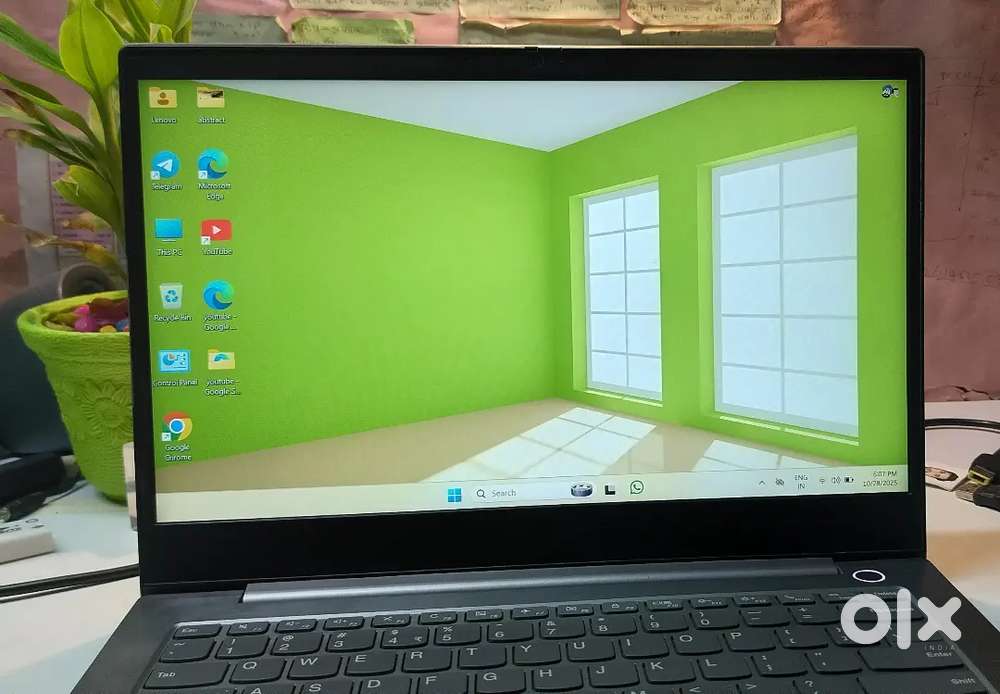Lenovo laptop i3 10 Generation SSD 256GB