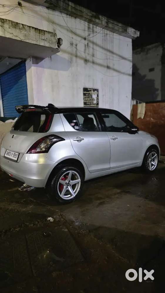 Maruti Suzuki Swift 2017 Petrol 45000 Km Driven
