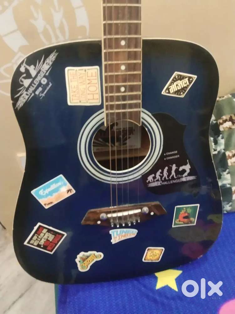 Gitar. He.